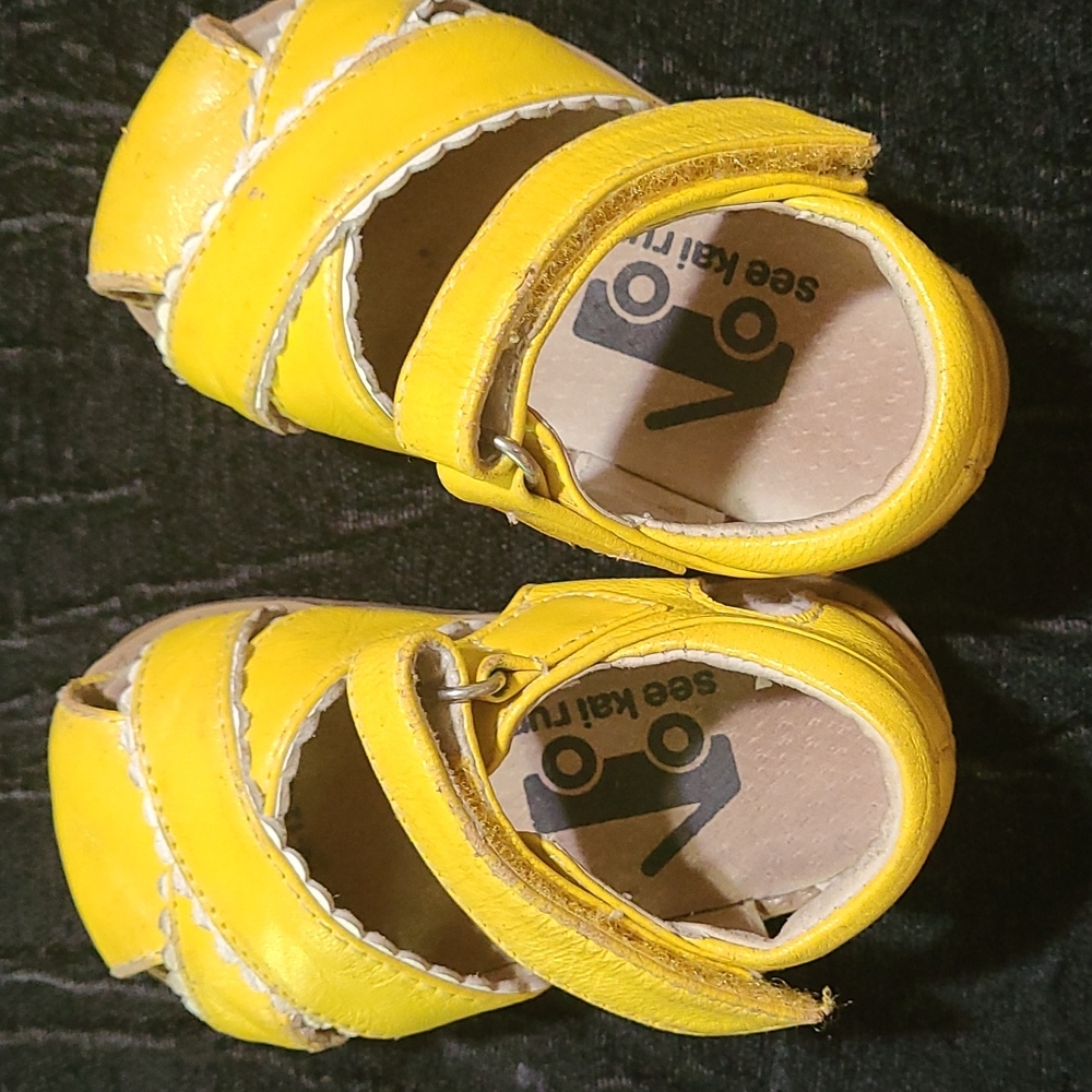 See Kai Run Yellow Sandals Size 4